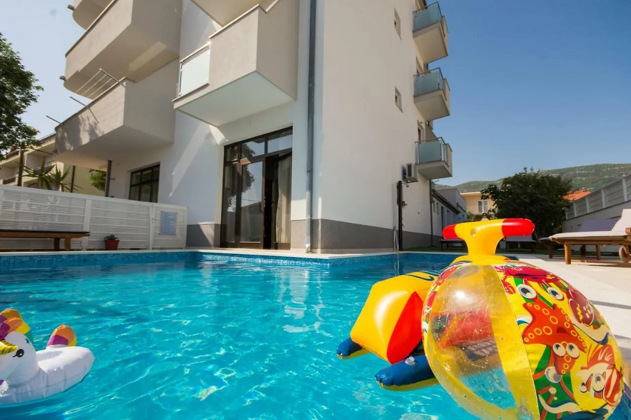 Markom Apartments Kastela